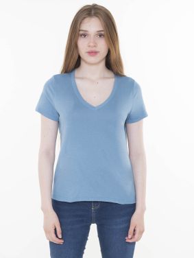 Camiseta Básica Cuello V